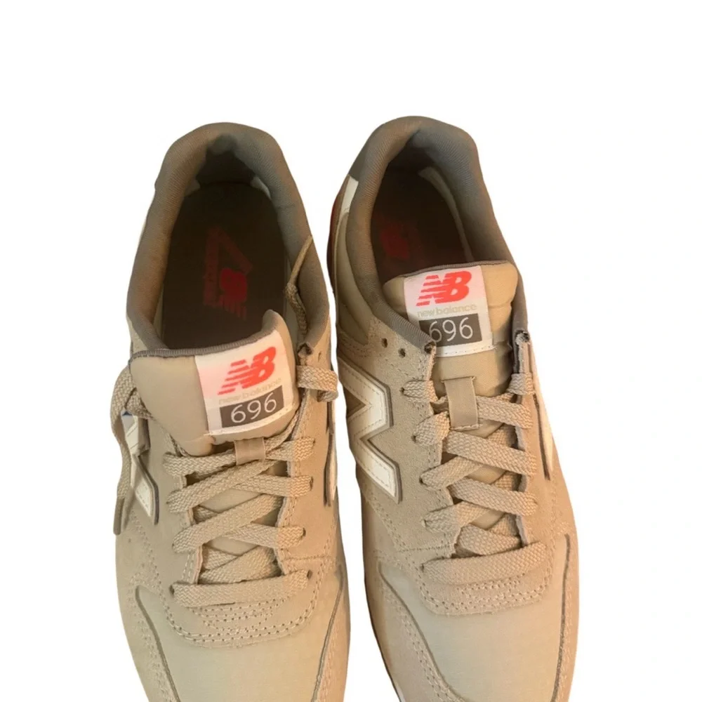 New Balance Blue and Red Shoe Box - Picture 3 of 5